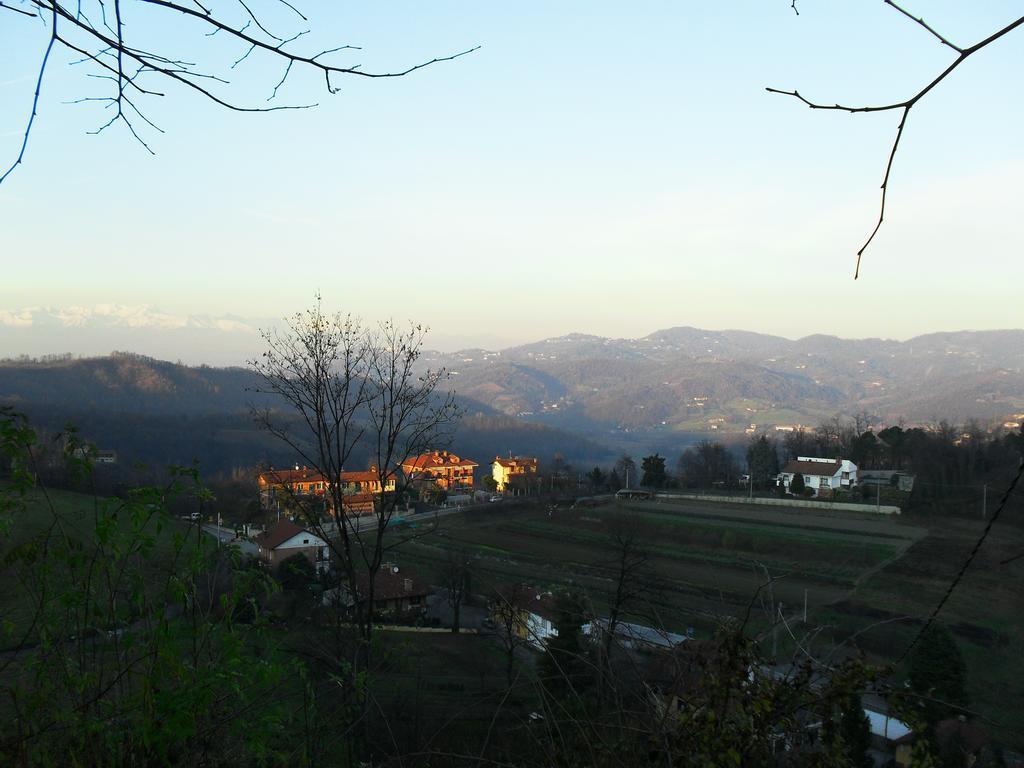 Il Cortiletto Dei Capperi Gassino Torinese Phòng bức ảnh
